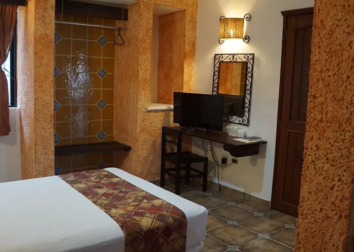 Alux Hotel